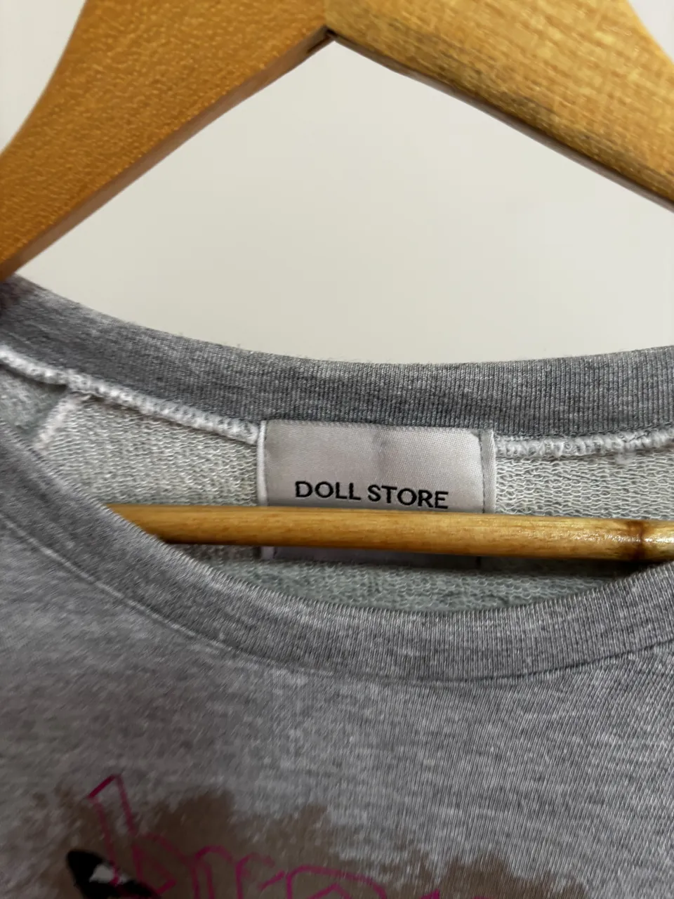 Buzo Doll Store - imagen 3