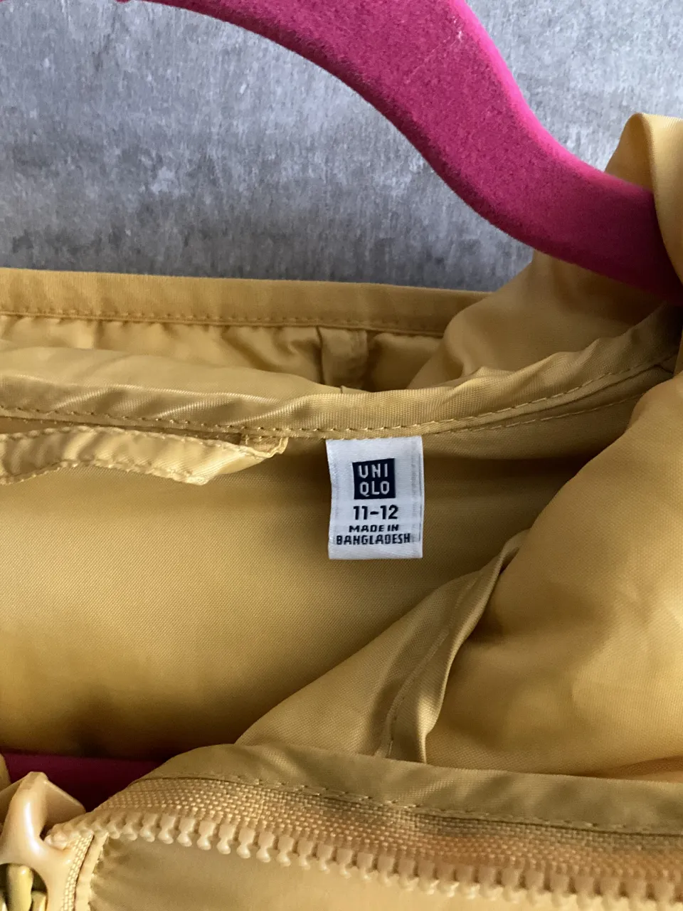Campera de plumas Uniqlo - Vista 3