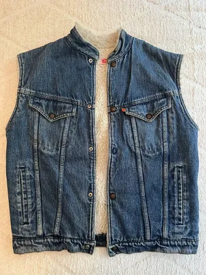 Levi's