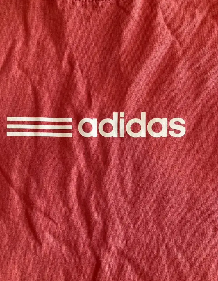 Remera adidas miniatura 4