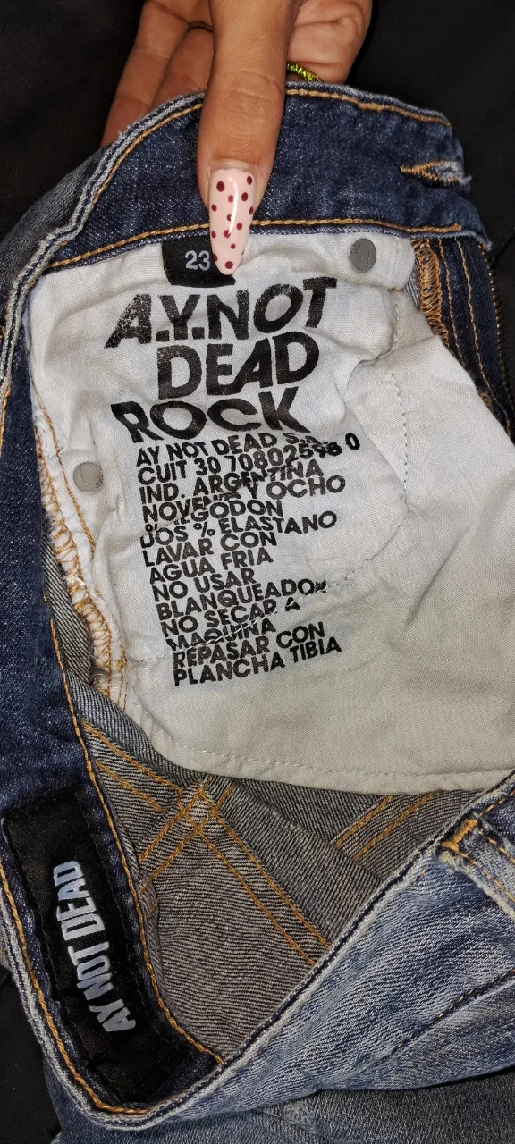 Jean Ay Not Dead - imagen 4