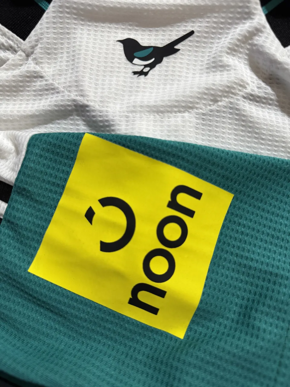 Camiseta adidas miniatura 5