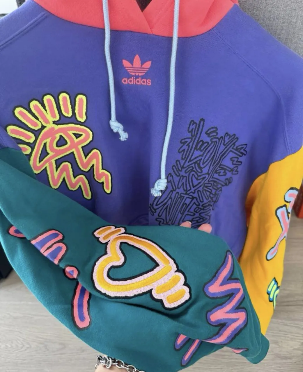 Buzo adidas - Vista 2