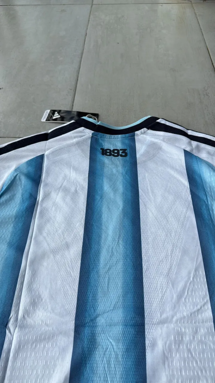 Camiseta adidas - Vista 2