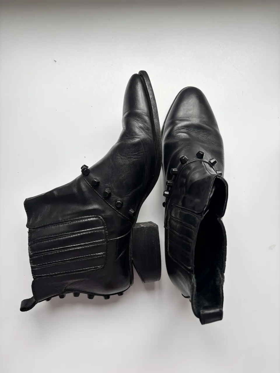 Borcegos Sarkany - imagen 2