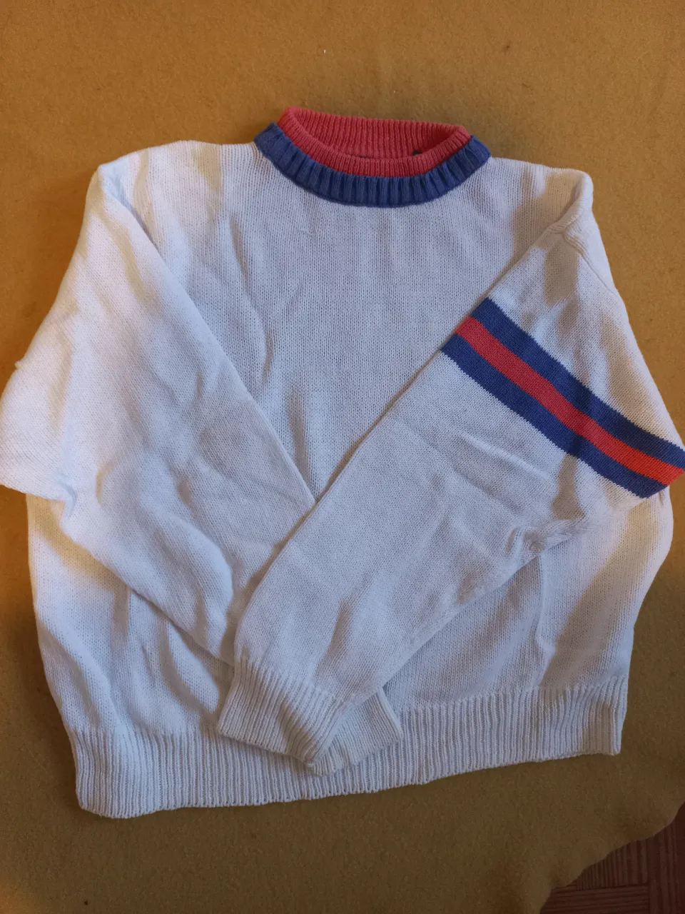 Sweater Hunt - imagen 2