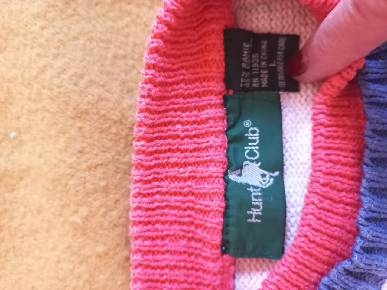 Sweater Hunt - imagen 3