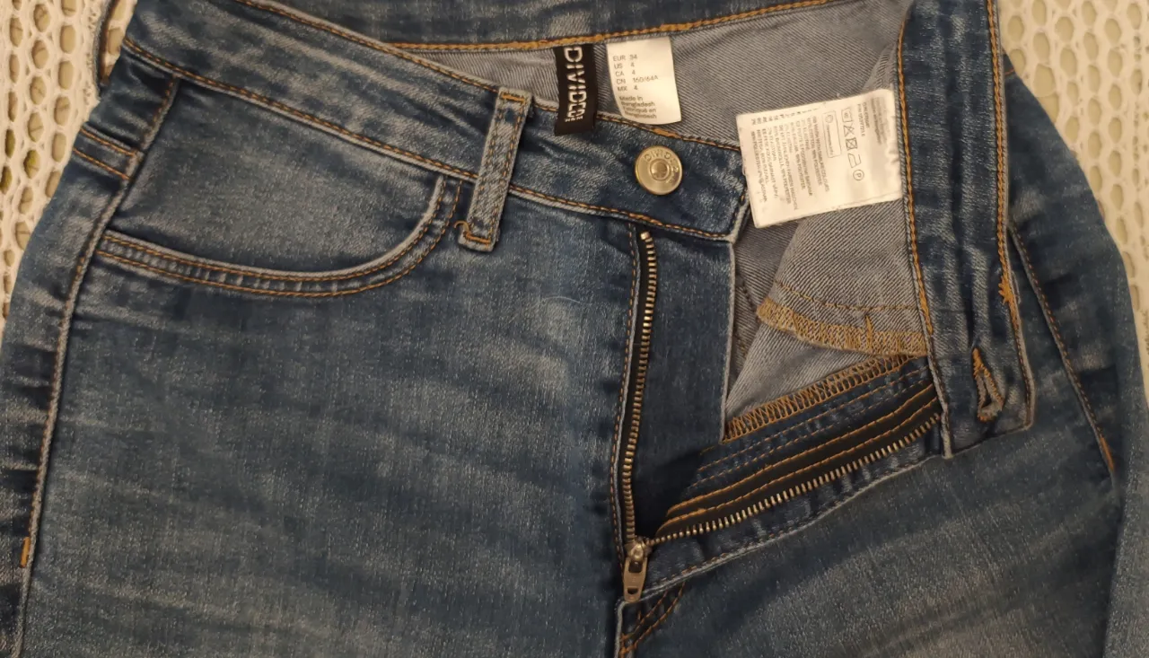 Jean Divided - imagen 3