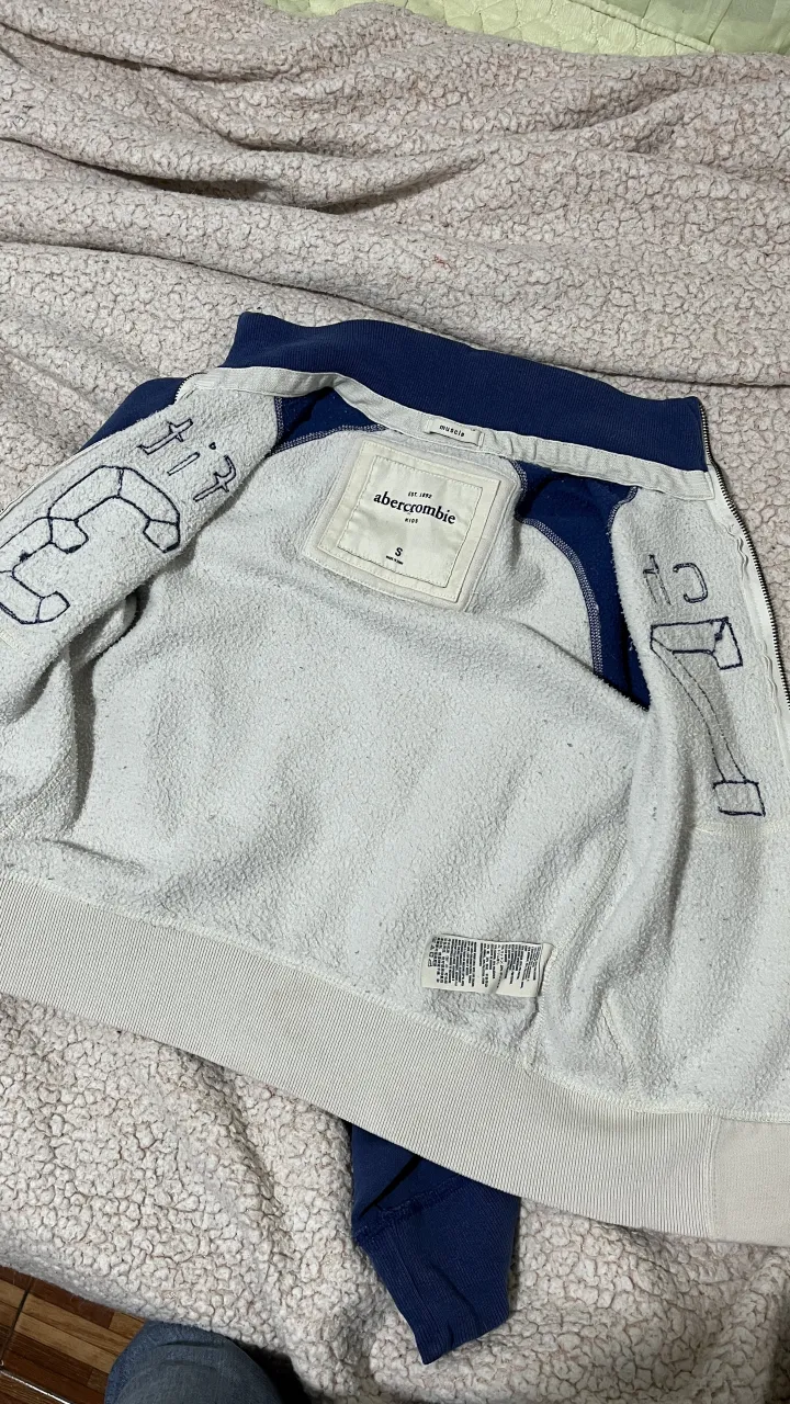 Campera bomber Abercrombie kids - imagen 7