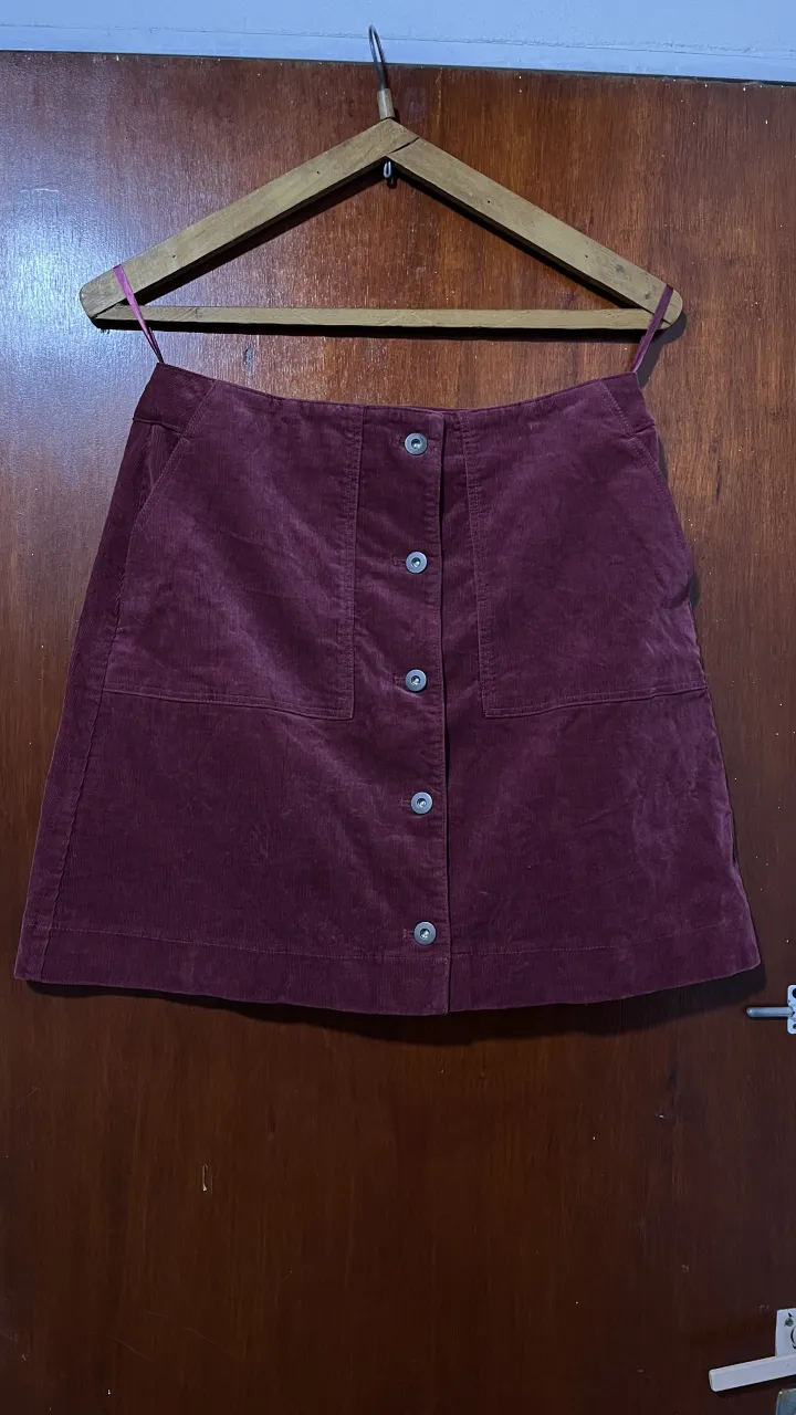 Pollera Uniqlo - imagen 1