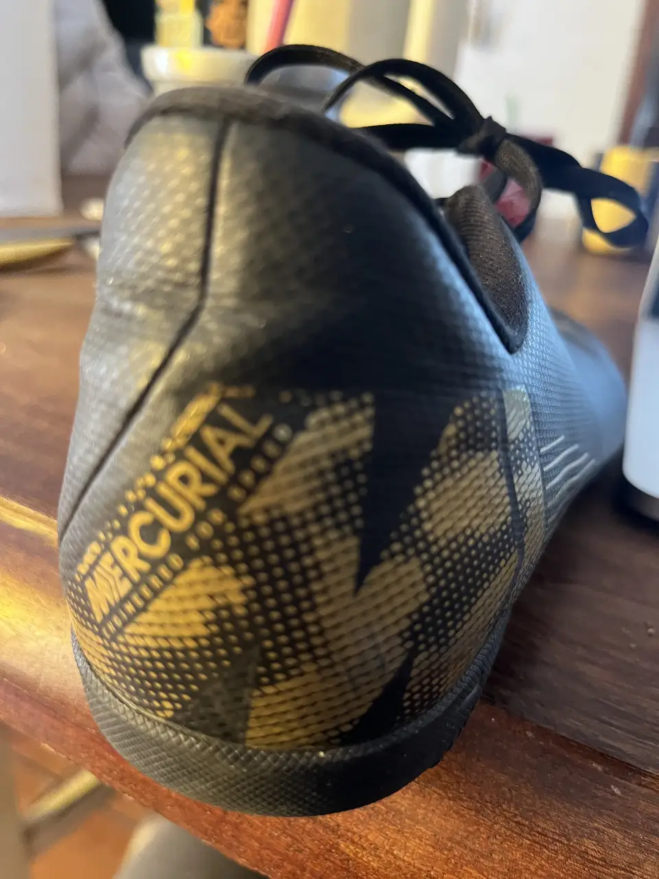 Botín de fútbol Nike - imagen 4