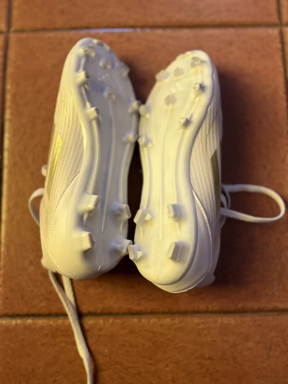Botín de fútbol adidas - Vista 2