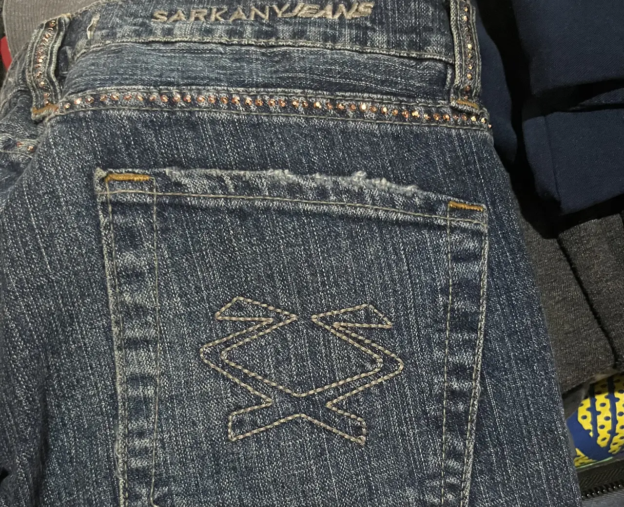 Jean Sarkany Jeans - imagen 4