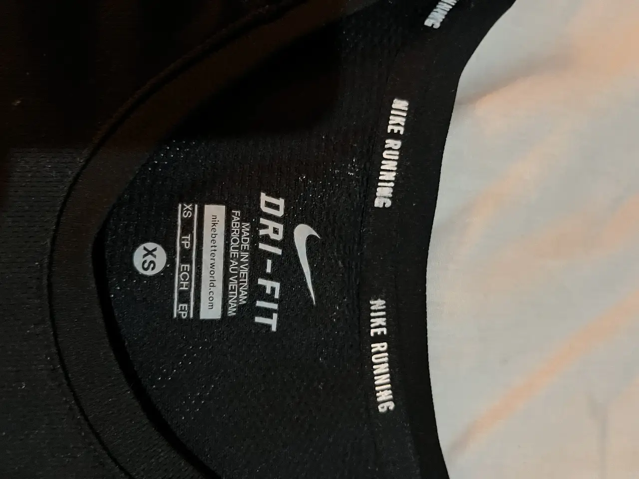 Ropa deportiva Nike - imagen 4