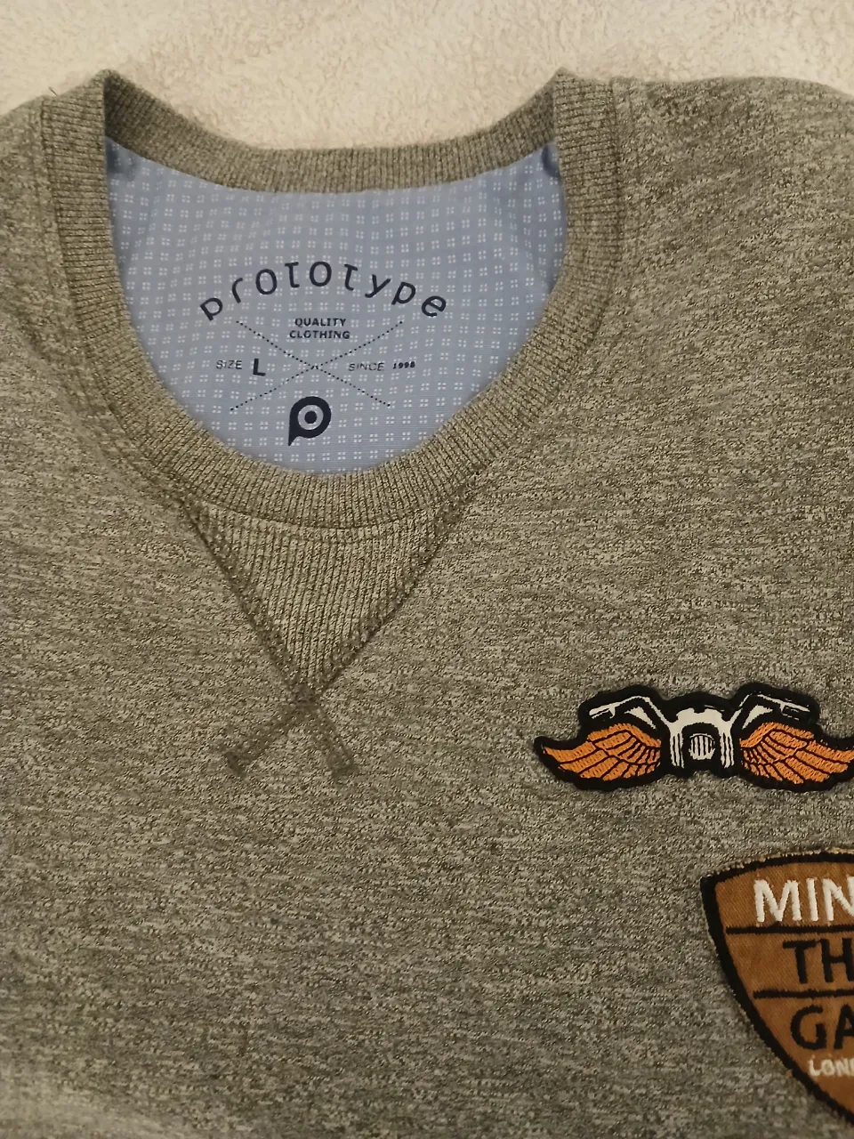 Sweater Prototype - imagen 3