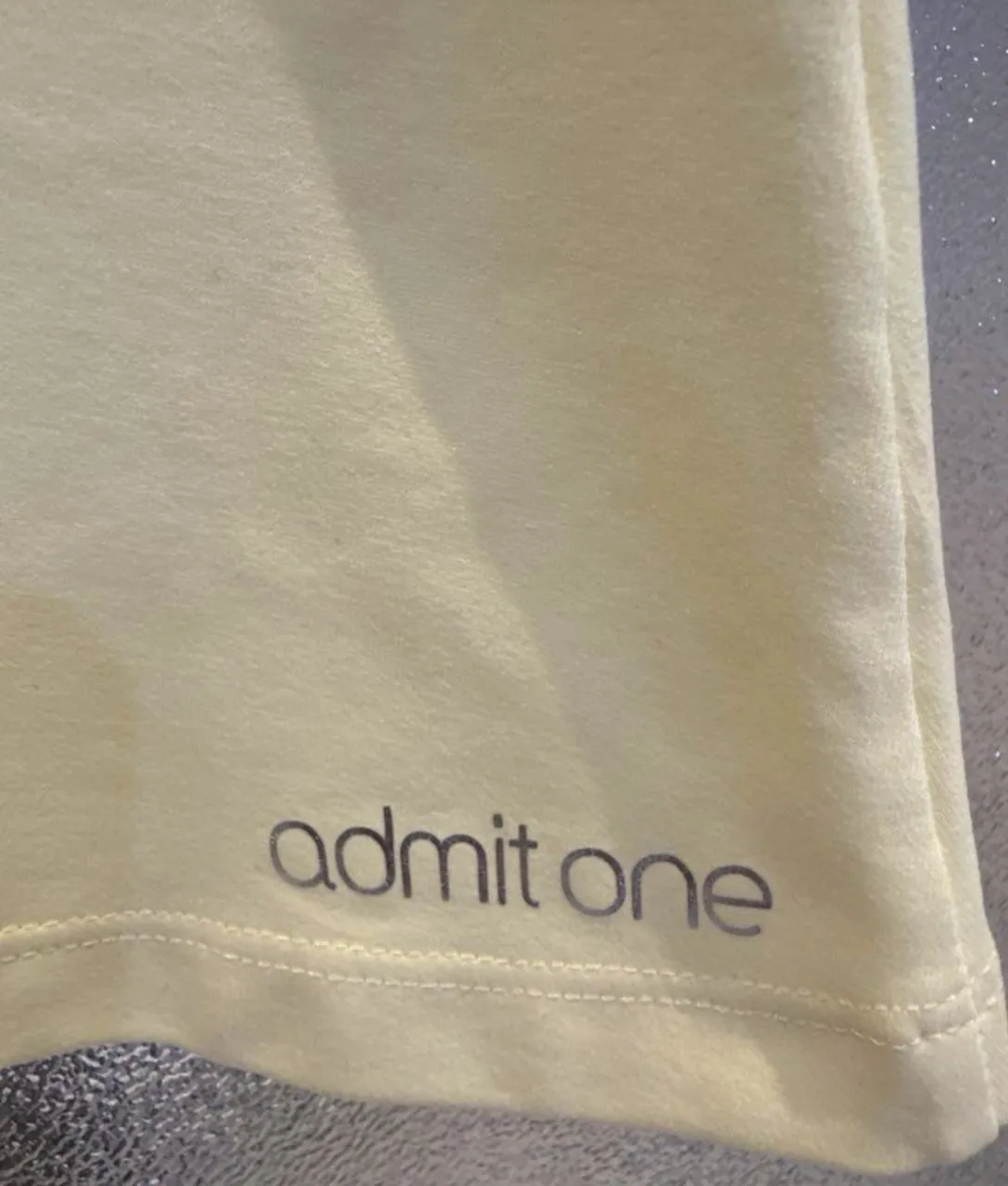 Musculosa Admit One - imagen 2