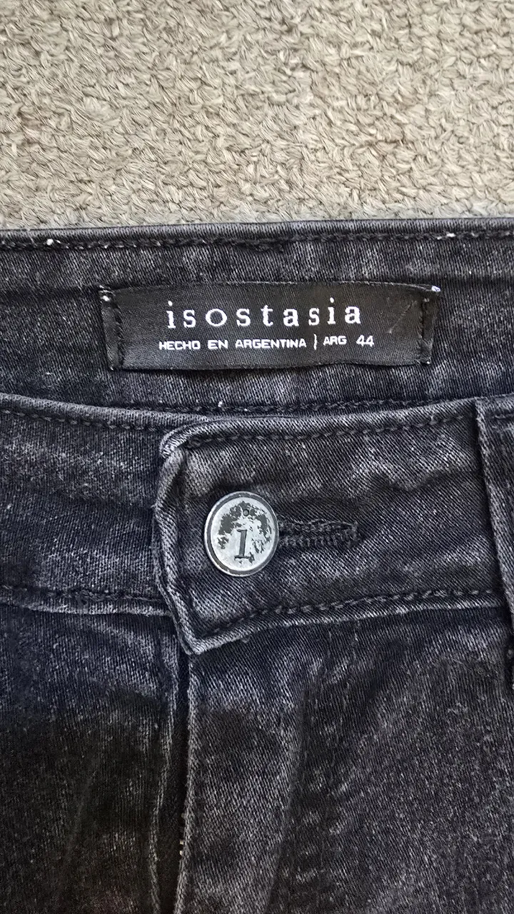 Jean Isostasia - imagen 3