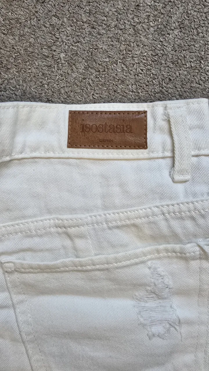 Short Isostasia - imagen 4
