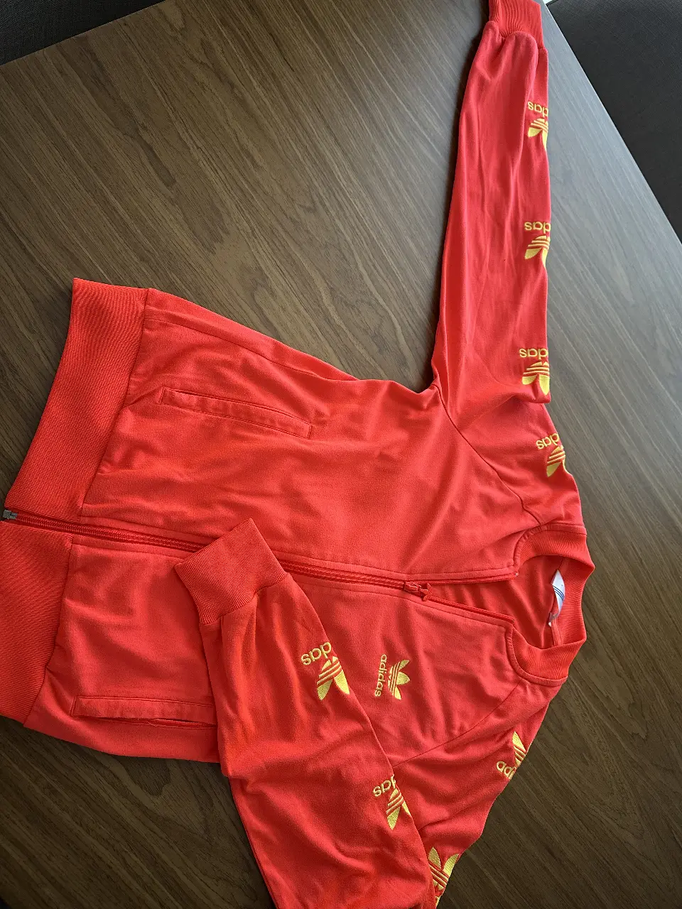 Buzo adidas - imagen 3