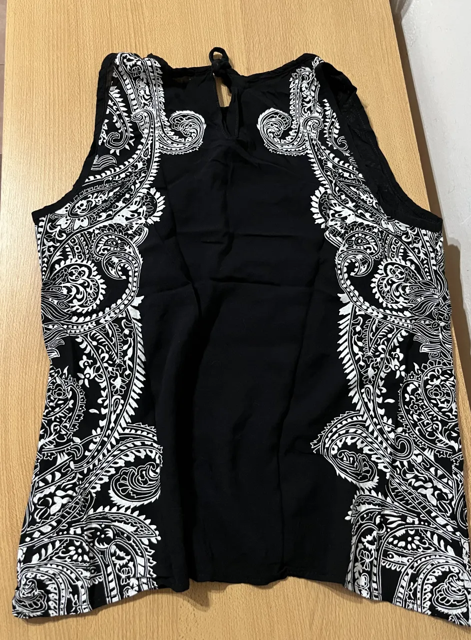 Musculosa A ≠ - imagen 2