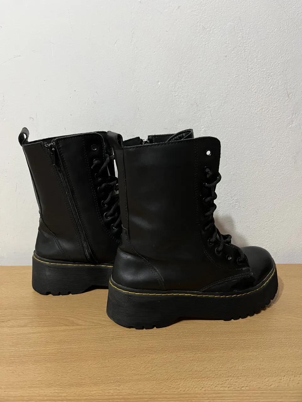 Borcegos A ≠ - Vista 3