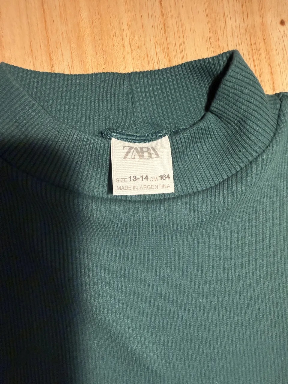 Remera Zara - Vista 3
