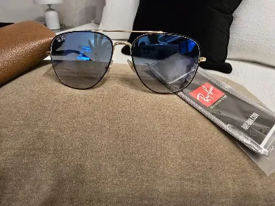 Ray-Ban