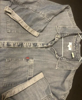 Levi's