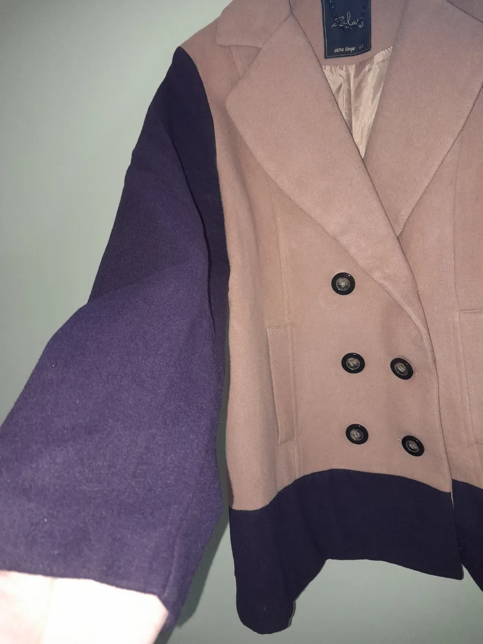 Campera A ≠ miniatura 4