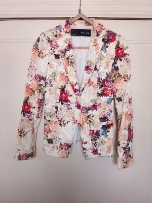 Zara Basic