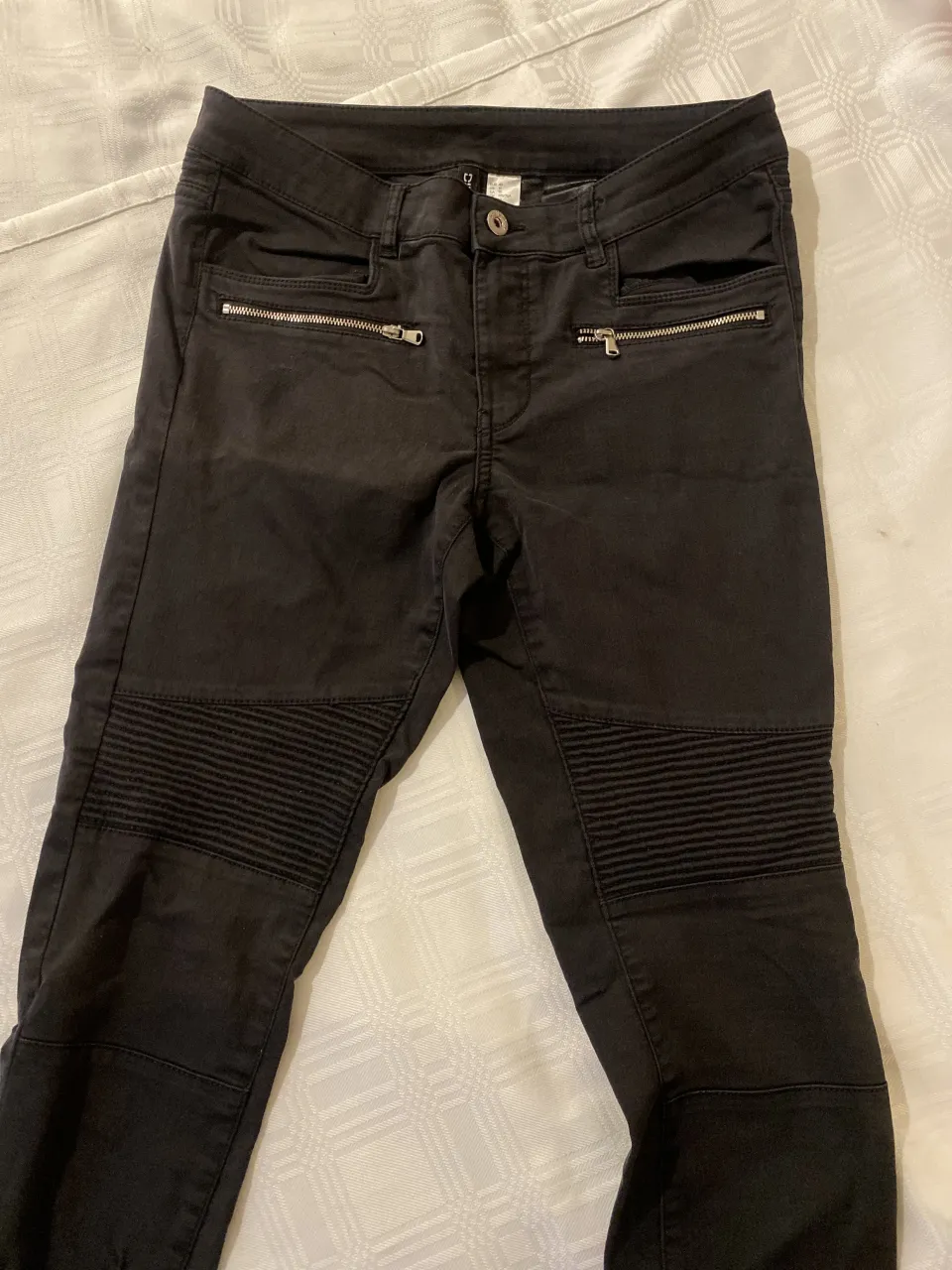 Jean Divided - imagen 1