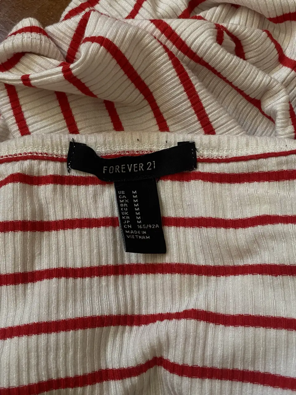 Top Forever 21 - Vista 3