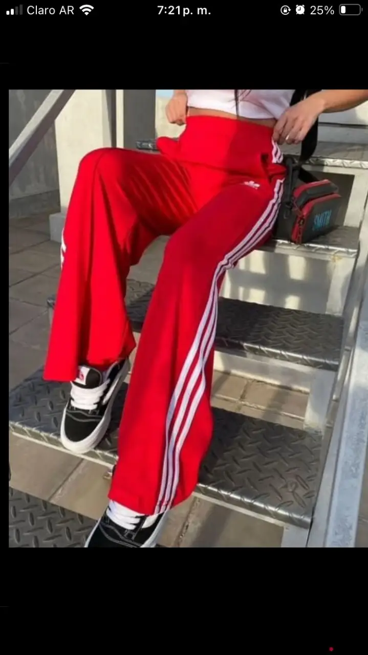 Pantalón adidas - imagen 1