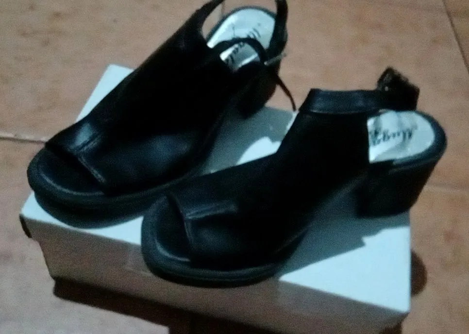 Sandalias A ≠ - imagen 3