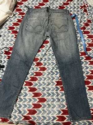 Levi's