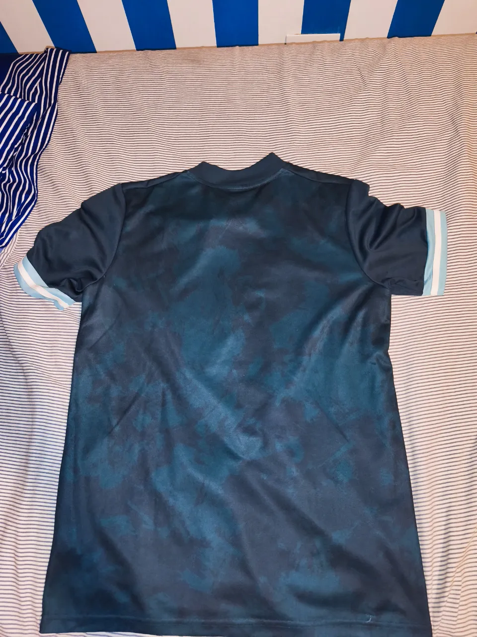 Camiseta adidas - Vista 3