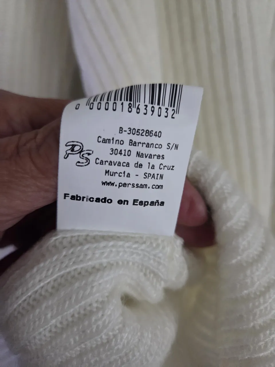 Polera A ≠ - imagen 7