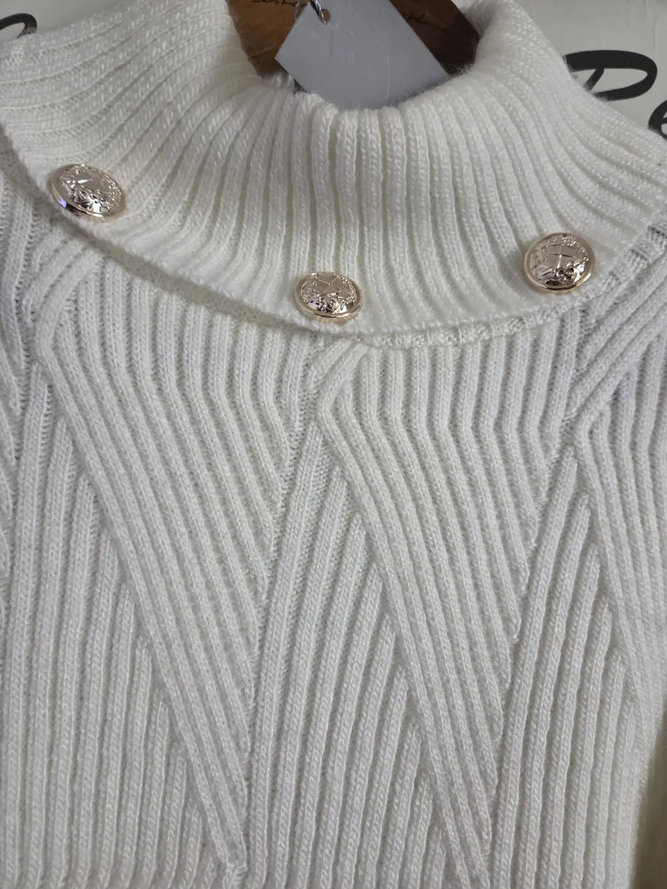 Polera A ≠ - imagen 2