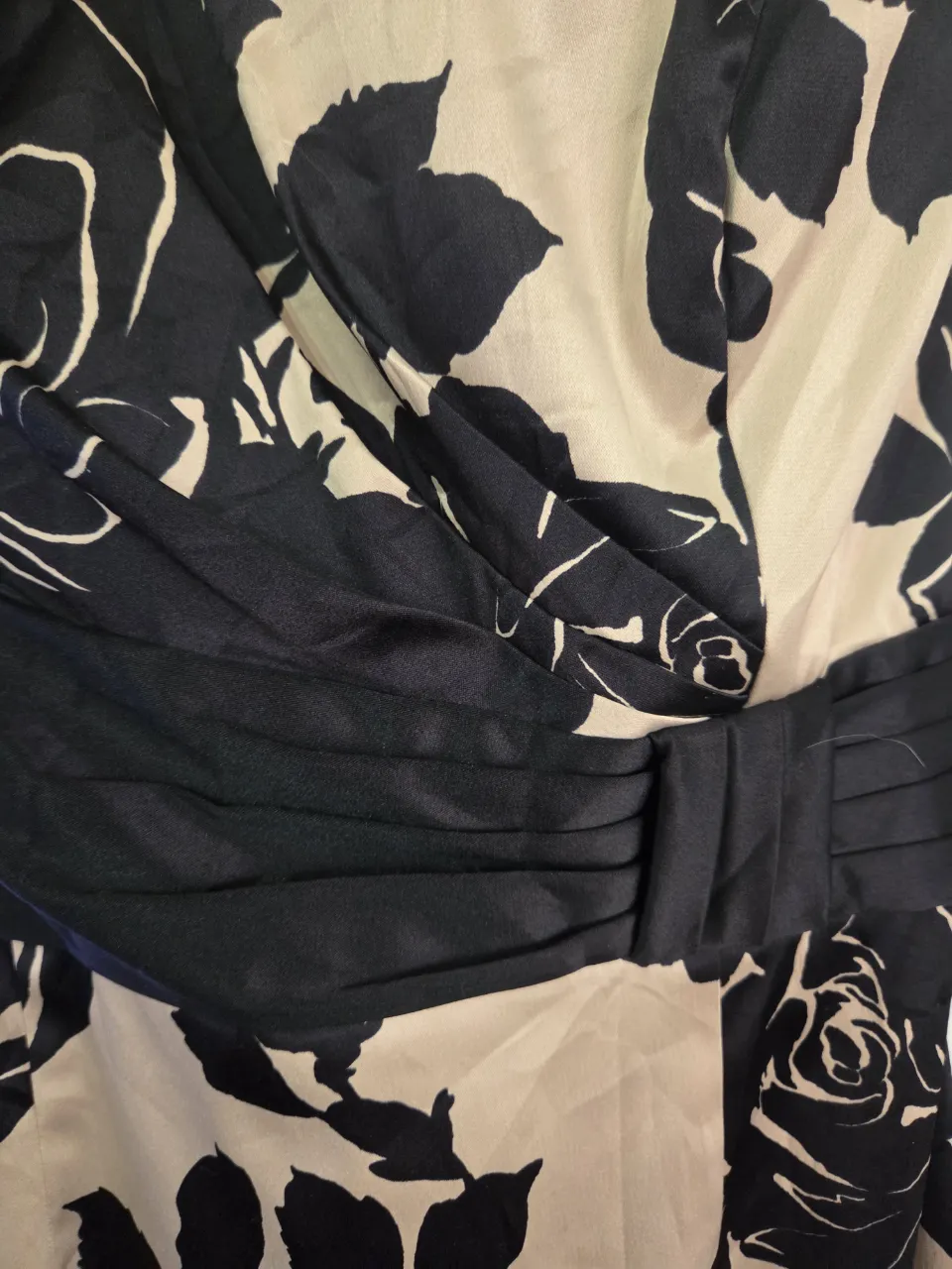 Vestido White House Black Market - imagen 3