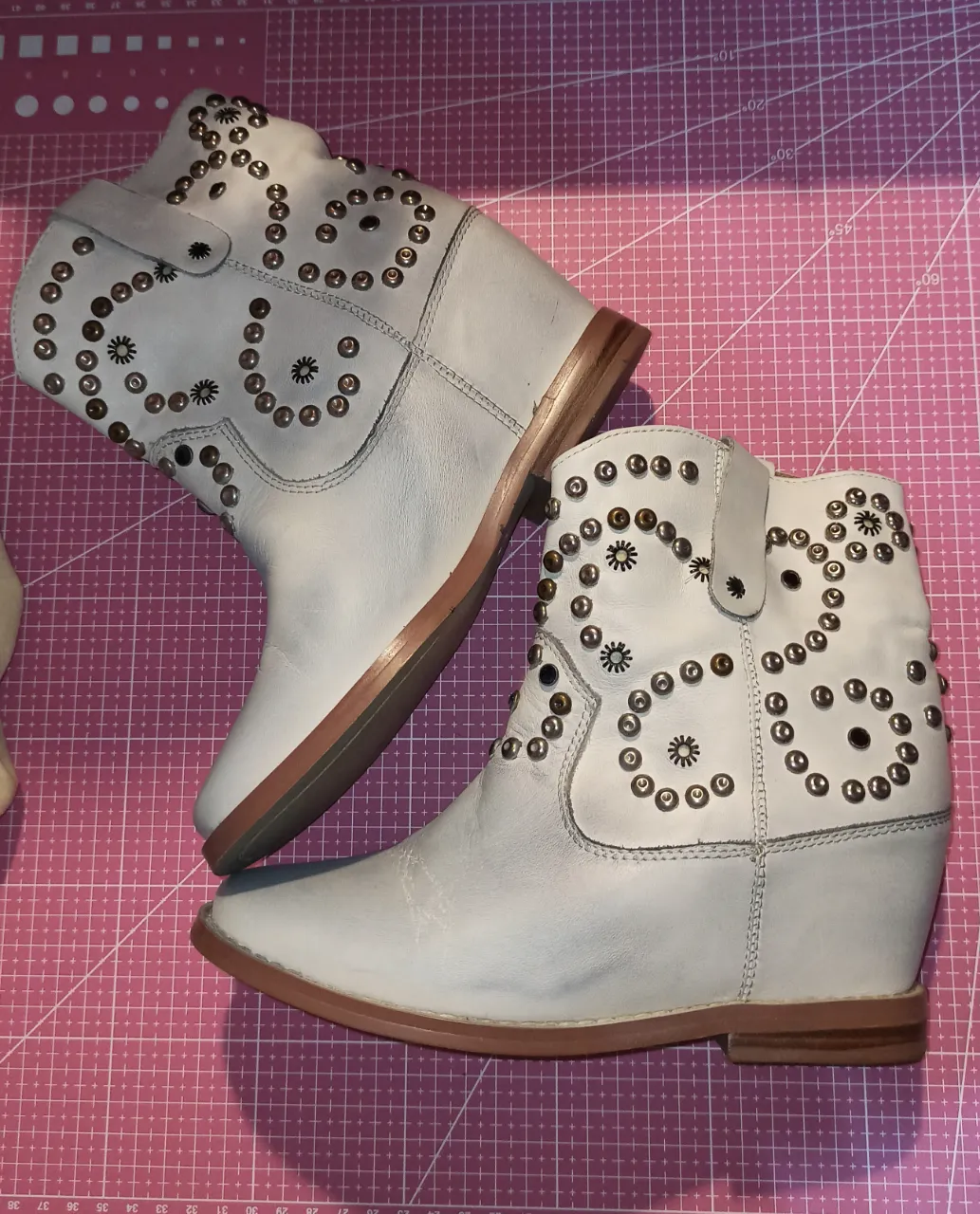 Borcegos Sarkany - imagen 1