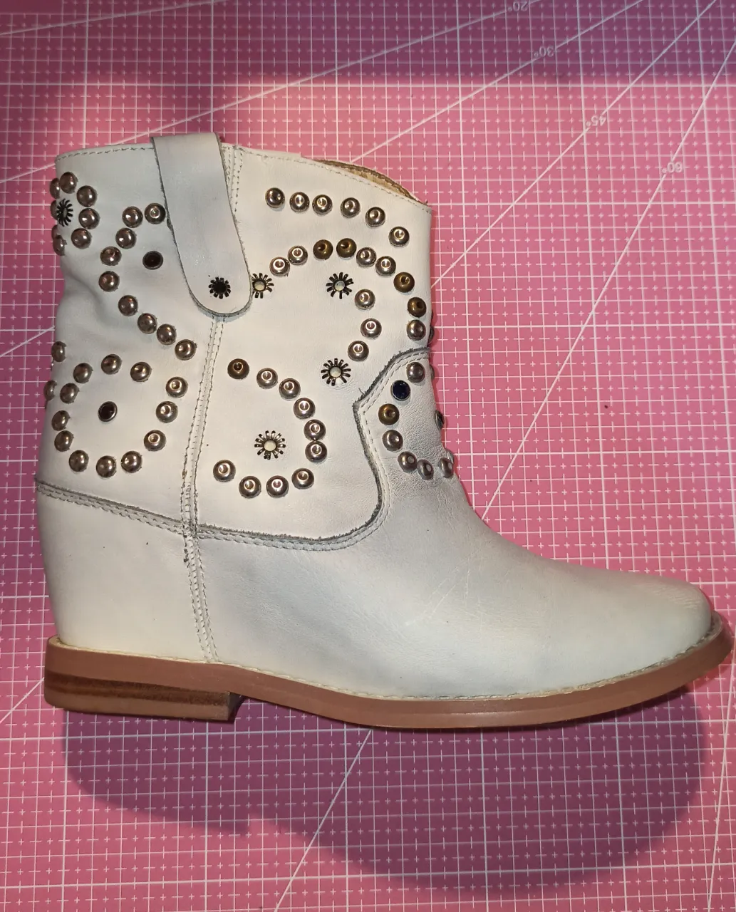 Borcegos Sarkany - imagen 2
