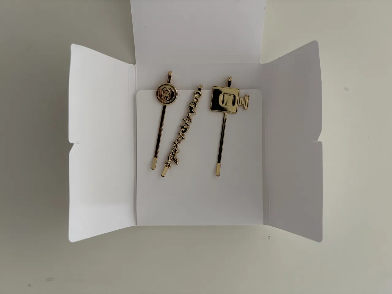 Accesorio Chanel - imagen 2