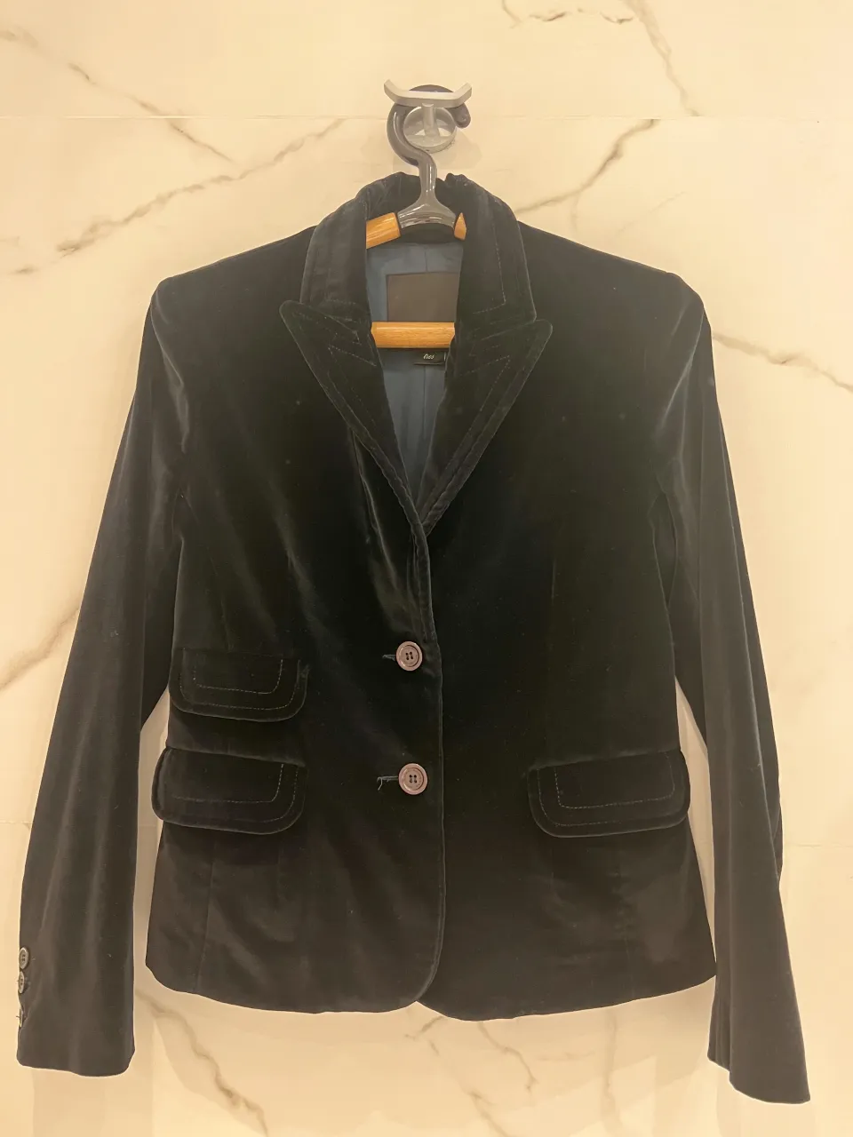 Blazer Akiabara