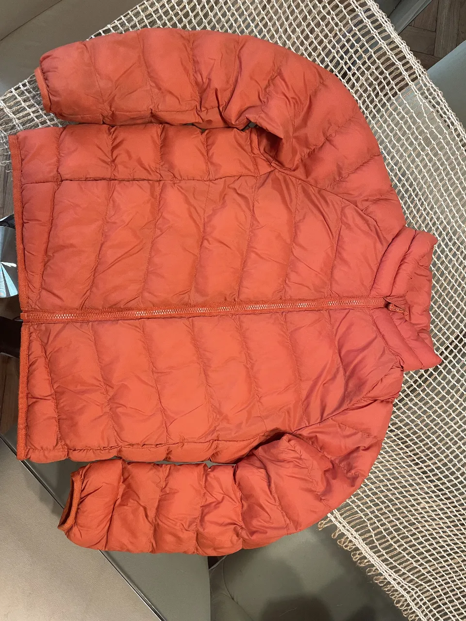 Campera de plumas Uniqlo - imagen 1