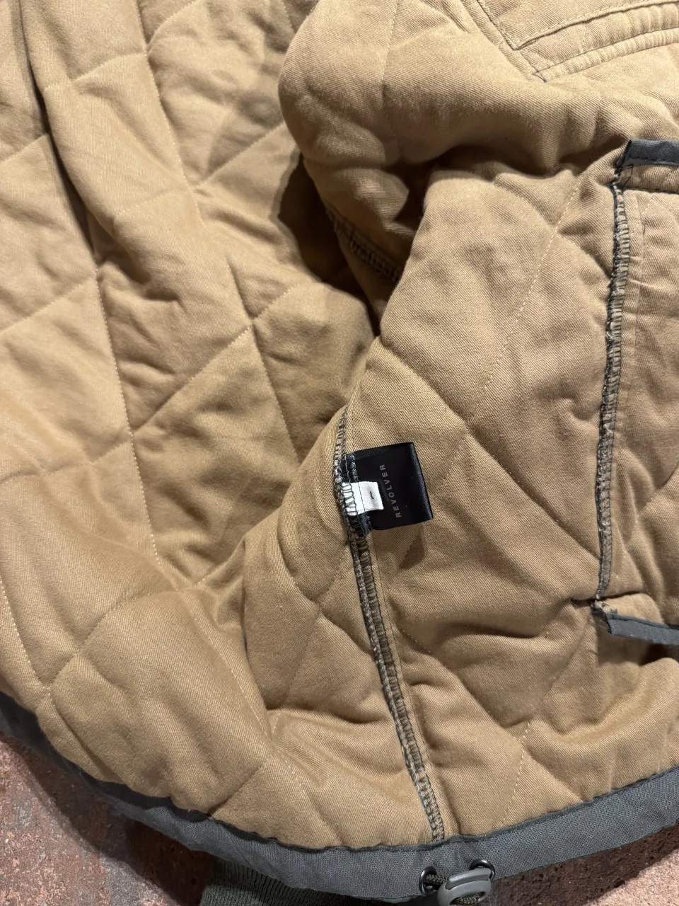 Campera REVOLVER miniatura 5