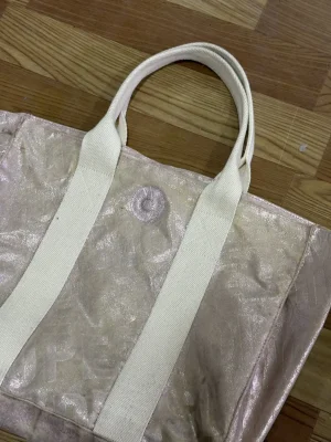 Victoria's Secret