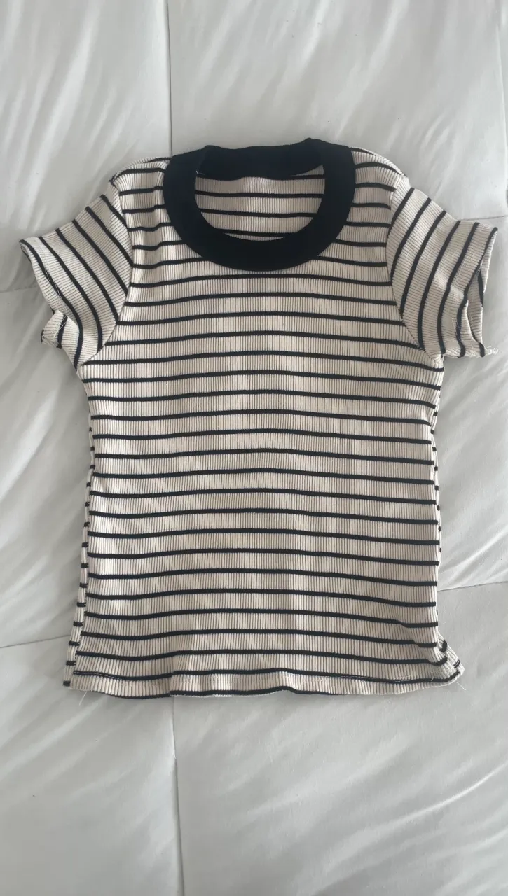 Remera A ≠ - imagen 1