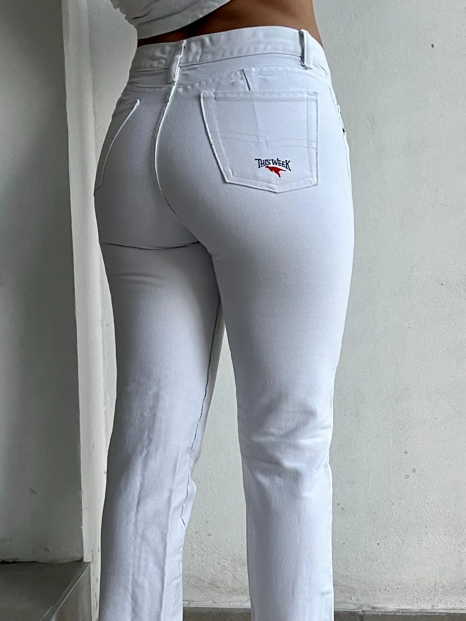 Jean THIS WEEK - imagen 2
