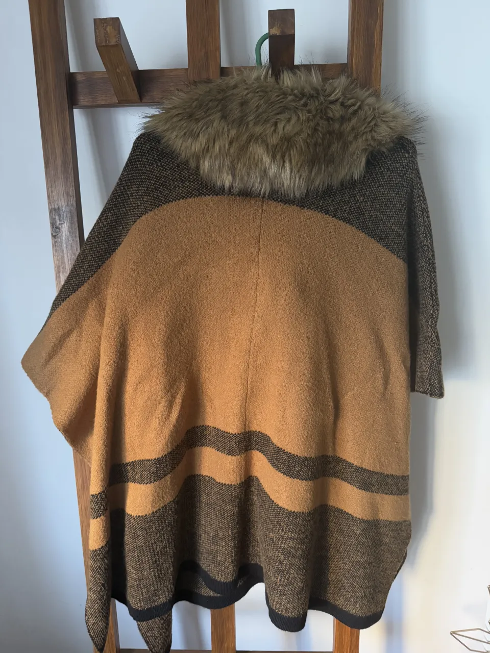 Poncho Forever 21 - imagen 5