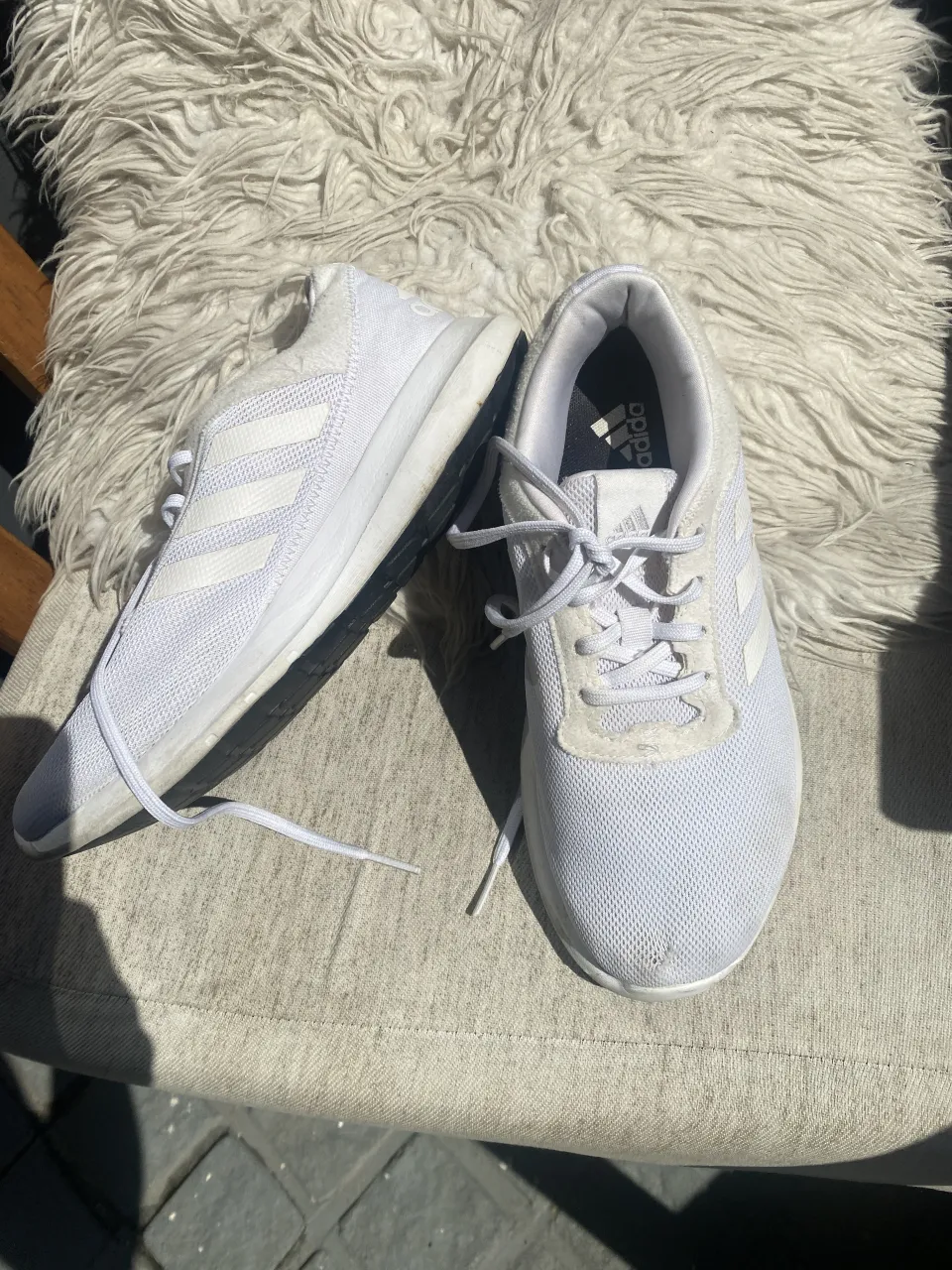 Zapatillas Adidas y nike - imagen 2